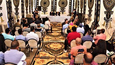 وزيرة الصناعة تعقد لقاءً موسعًا مع مستثمرى مجمع مرغم  2 للصناعات البلاستيكية