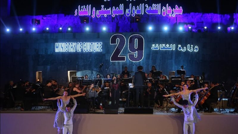 الأوبرا تواصل عزف