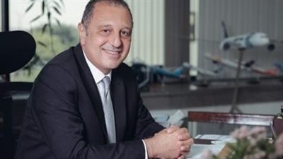 أكاديمية مصر للطيران للتدريب تجدد اعتمادات الأيزو الدولية 