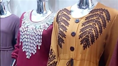 عبايات حريمي علي كل شكل ولون.. جولة في الشارع السياحي بكرداسة | فيديو 