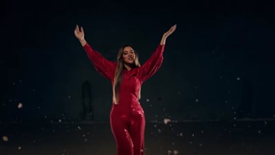 عزيز الشافعي يحتفي بتصدر أغنية بلقيس 