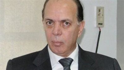 محمد الطويلة يقاضي 