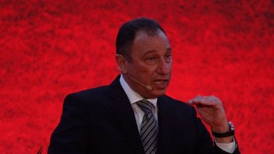 الخطيب يجتمع بلاعبي الأهلي بعد الخسارة من بيراميدز