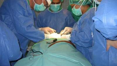 فلسطينى ذهب ليتبرع بكليته لشقيقه فاكتشف أنه يملك 3 كلى