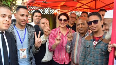 وفاء عامر تصل لجنة 