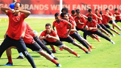 تدريبات استشفائية لأساسيي الأهلي استعدادا لمواجهة المصري