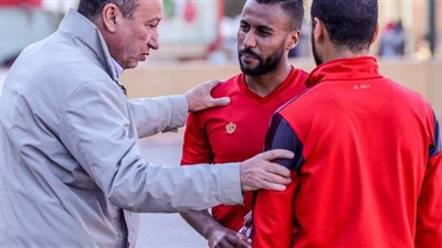 الخطيب للاعبي الأهلي: تحرروا من الضغوط.. وثقتنا فيكم بلا حدود