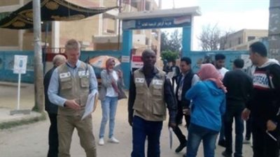 البعثة الدولية لمتابعة الاستفتاء على الدستور: رصدنا احتشادا كبيرا من المواطنين (صور)