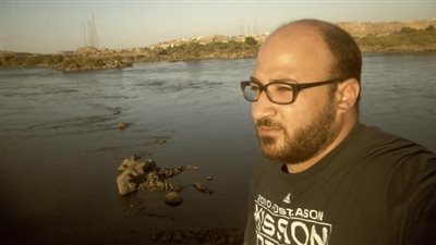 النائب العام يوقف تنفيذ الحكم الصادر ضد الناشط حسن مصطفى