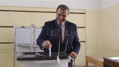 كواليس الساعات الأولى من اليوم الثاني للاستفتاء.. 