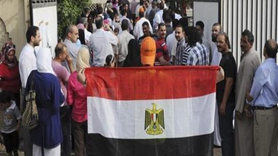 الجالية المصرية في الكويت: المشاركة في الاستفتاء فرصة للتعبير عن حب مصر