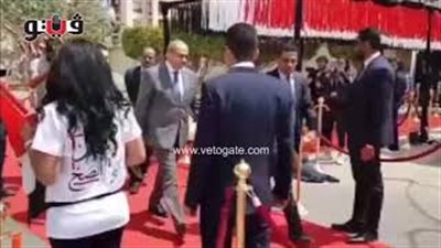 النائب العام يدلي بصوته في الاستفتاء