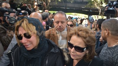 بالفيديو.. «شافكي» تغادر «مصطفى محمود» لتلحق بجثمان ممدوح عبد العليم