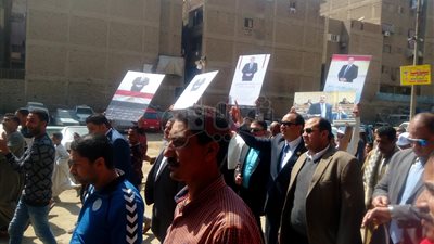 مسيرة تجوب شوارع دار السلام لحث المواطنين على المشاركة في الاستفتاء