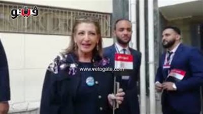 ليلى عز العرب: 