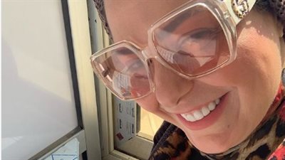 صابرين تدلي بصوتها في الاستفتاء على التعديلات الدستورية 2019