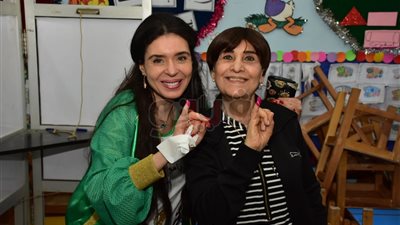 دينا تدلي بصوتها في الاستفتاء على التعديلات الدستورية (صور)