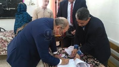 رئيس مجلس الدولة يدلي بصوته في الاستفتاء على التعديلات الدستورية (صور)