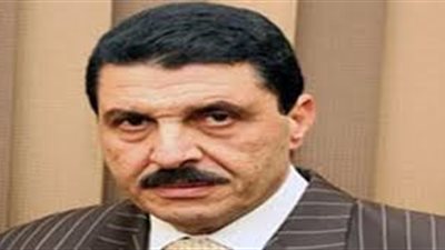 ضبط شخص تنكر في 