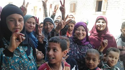 50 صورة بعد غلق الاقتراع في ثان أيام الاستفتاء على الدستور ببني سويف