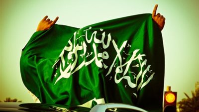 كاتب إيراني: السعودية هزمتنا بالضربة القاضية