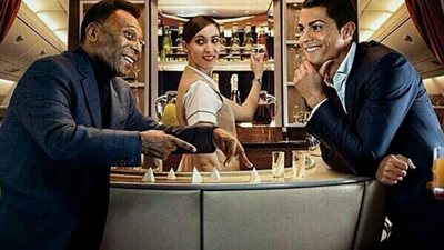 بالصورة.. بيليه وكريستيانو في أحد المقاهي