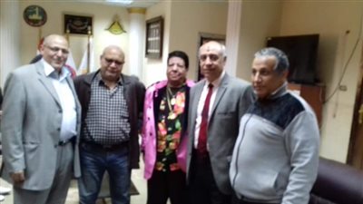 شعبان عبد الرحيم يجري فحوصات طبية بجامعة بنها