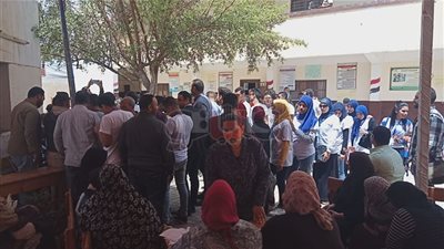 شهيد الاستفتاء.. وفاة مواطن أثناء إدلائه بصوته في البدرشين