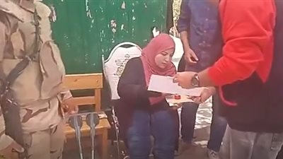 مستشار لجنة 