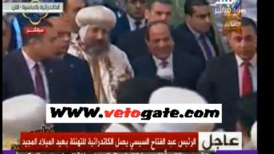 بالفيديو.. لحظة مغادرة السيسي للكاتدرائية