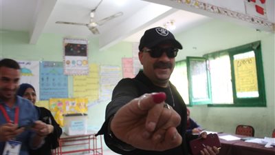 محمد سعد يشارك في الاستفتاء على التعديلات الدستورية 2019 (صور)