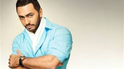 تامر حسني مهنئا الأقباط بعيد الميلاد: «إيد واحدة»