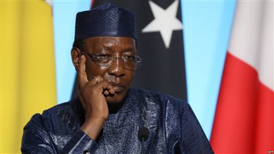 رئيس تشاد يصل مطار القاهرة للقاء السيسي