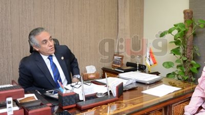 «الوطنية للانتخابات» تنفي صحة ورقة تطبيق غرامة المتخلفين عن التصويت.. وتحذر وسائل الإعلام من إعلان مؤشرات عن نتائج الاستفتاء.. وتؤكد: لا نية لمد فترة التصويت إلى يوم رابع