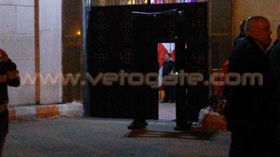 بالصور.. بوابات إلكترونية بكنائس قنا في ليلة قداس عيد الميلاد