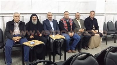 نائب مدير الأمن ورئيس مدينة الحسينية يهنئان الأقباط بـ«عيد الميلاد»