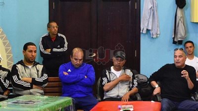 تفاصيل جلسة محمد مجد مع مدرب المقاصة الجديد واللاعبين (صور)
