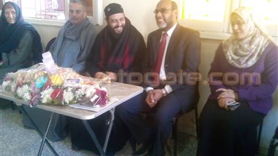 بالصور.. وفد الوحدات المحلية بالمنوفية يهنئ الأقباط بعيد الميلاد