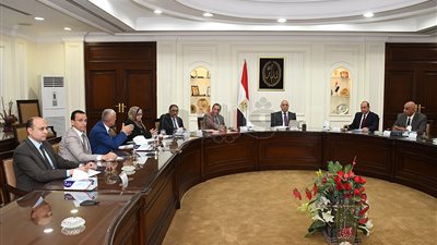 وزير الإسكان يتابع مشروع تطوير قطاع شمال الجيزة وإعادة استخدام أرض مطار إمبابة