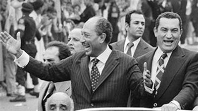 بالصور.. «المهرج» الشيء لزوم الشيء..