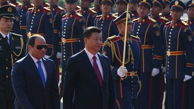 شراكة استراتيجية بين القاهرة وبكين.. السيسي يزور الصين اليوم.. يشارك في قمة منتدى الحزام والطريق.. ومباحثات مصرية صينية لتعزيز الشراكة والمجالات الاقتصادية والتجارية والاستثمارية بين الجانبين