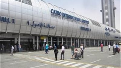 بسبب الحمى الصفراء.. مطار القاهرة يعزل ١٩ راكبا قادمين من السودان