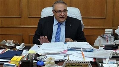 عميد معهد السكر: 8 ملايين مصاب بالمرض في مصر.. نستقبل 1500 حالة يوميا.. طوارئ على مدار 24 ساعة.. نقدم خدمات علاج الأطفال ومضاعفات المرض.. وإجراء جراحات القدم السكري والقساطر الطرفية والغدد الصماء