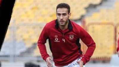 لاسارتي يجتمع مع هشام محمد في مران الأهلي