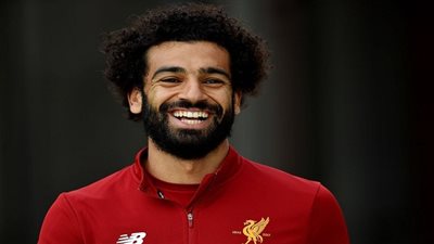 الأفضل في تاريخ مصر.. صلاح ينافس الخطيب وحسام حسن بـ