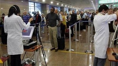 مطار القاهرة يعزل ٤ ركاب قادمين من السودان بسبب الحمى الصفراء