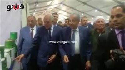 وزير التموين يفتتح 