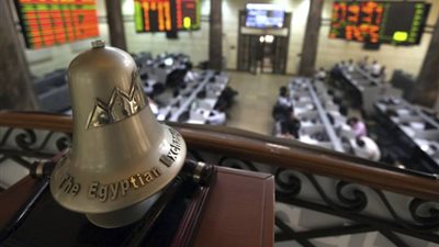 هل تؤثر أزمات البورصة وتراجع السيولة وأحجام التداول على مستقبل الطروحات.. خبراء: غياب المحفزات وتعطل الصفقات وراء الأزمة.. طرح الشركة الشرقية للدخان لم يحفز الشركات.. والأداء الانتقائي الأفضل