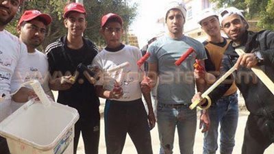 بالصور.. شباب حملة «ابني بلدك» بالشيخ زويد يواصلون تنظيف المدينة