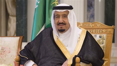 العاهل السعودي وولي العهد يهنئان رئيس أوكرانيا الجديد بفوزه في الانتخابات